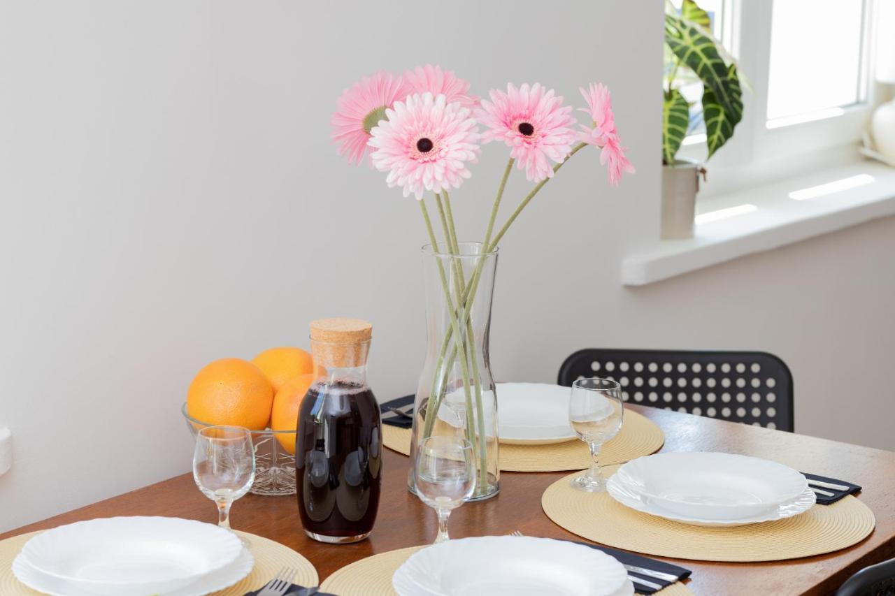 Gdynia Centrum Apartament Abrahama 15 Minut Pieszo Od Plazy Miejskiej By Noclegi Renters Exteriör bild